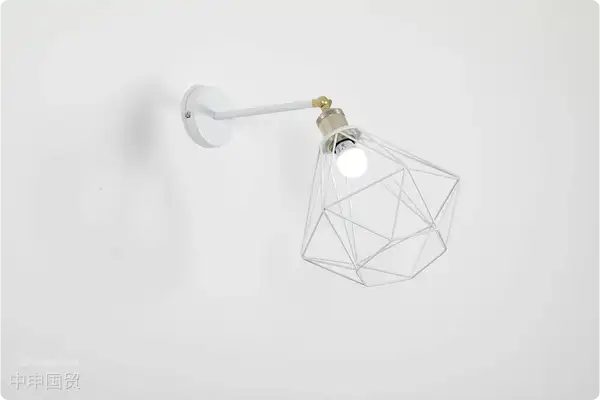 Lighting fixtures