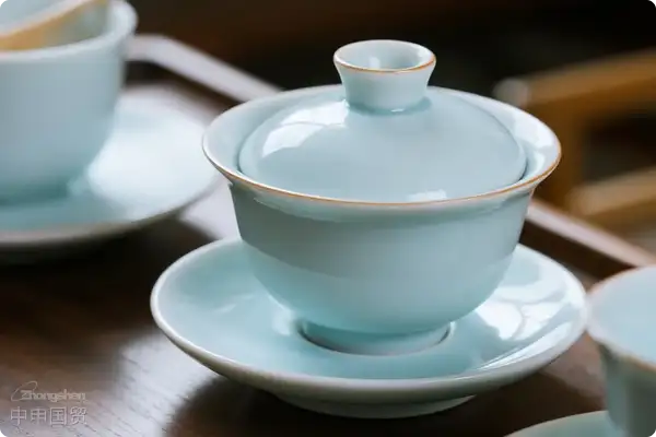 Ceramic tea set